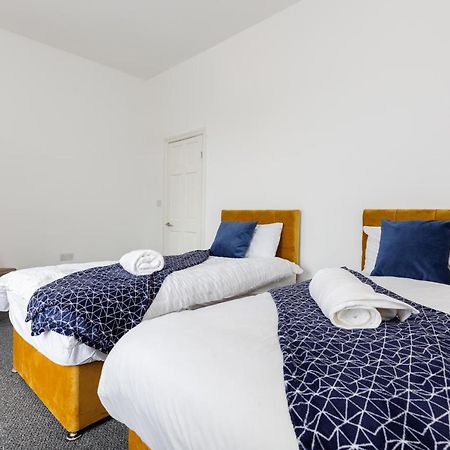 Clayton House - Spacious Home Near Etihad Stadium Μάντσεστερ Εξωτερικό φωτογραφία