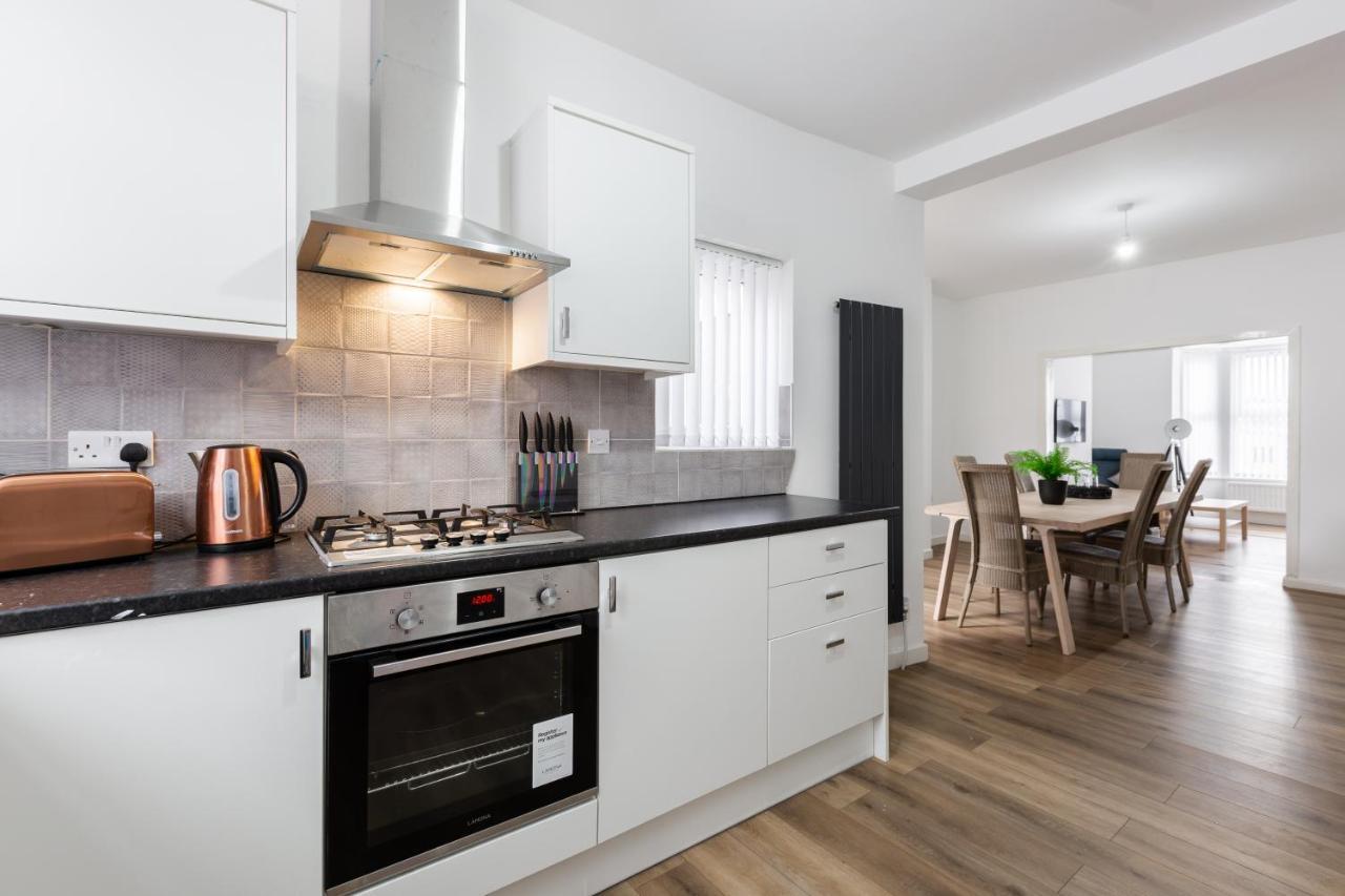 Clayton House - Spacious Home Near Etihad Stadium Μάντσεστερ Εξωτερικό φωτογραφία